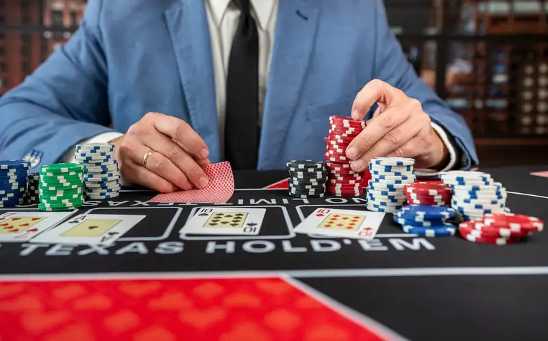 Cách đọc bài đối thủ cực chuẩn trong poker