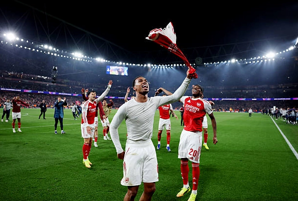 Hàng thủ Man Utd vững chãi dưới sự chỉ huy của Vidić