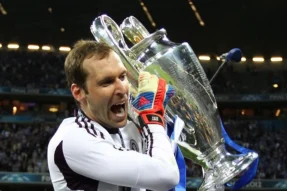 Tiểu sử thủ môn Petr Čech và những kỷ lục tại Premier League